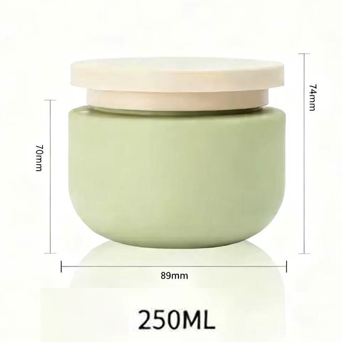 250 ml round plastic container